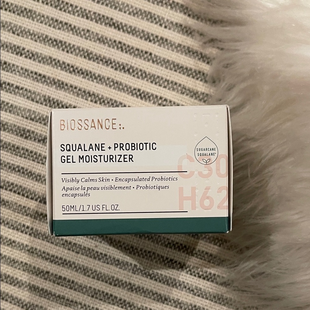 Biossance Squalane + Probiotic Gel Moisturizer - White and Green